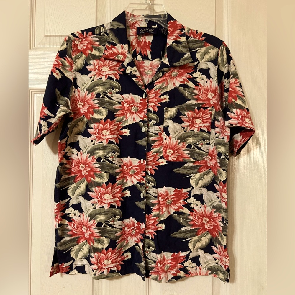 Krazy Kat Women’s Size Small Hawaiian Style Floral Shirt
